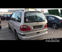 Ricambi usati per Ford Galaxy del 2002 motore AUY