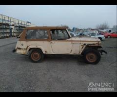 Jeep Commando SENZA MOTORE Demolita - Per Ricambi