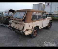 Jeep Commando SENZA MOTORE Demolita - Per Ricambi - 5