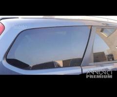 Vetro post destro/sinistro fisso Ford Focus 09 SW