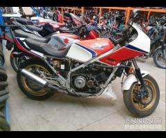 Honda V - Four 750 - VF750F Demolita - Per Ricambi