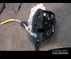 Serratura ant/post DX/SX per Audi A4 del 2006