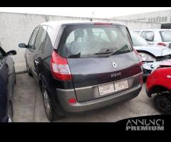 Ricambi usati Renault Scenic 2005 1.9 DTI - 1