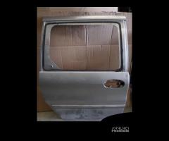 Porta posteriore destra Kia Carnival del 2004