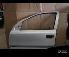 Porta anteriore sinistra per Opel Astra del 2001