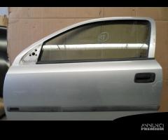 Porta anteriore sinistra per Opel Astra del 2001