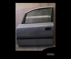 Porta anteriore sinistra per Opel Zafira del 2004 - 2