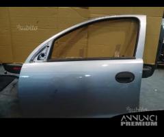 Porta anteriore sinistra per Opel Corsa