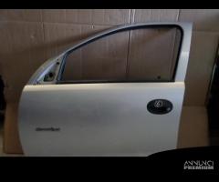 Porta anteriore sinistra per Opel Corsa