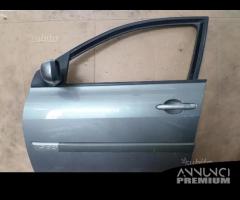 Porta anteriore sinistra per Renault Megane del 04