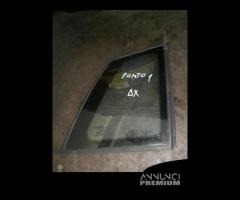 Vetro posteriore dx/sx fisso per Fiat Punto del 98 - 2