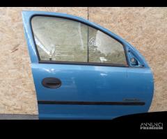 Porta anteriore destra per Opel Corsa del 2003