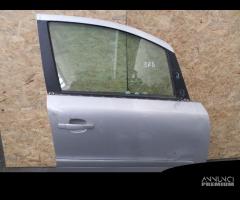 Porta anteriore destra per Opel Zafira del 2007