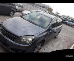 Ricambi usati Opel Astra 2006 1.7 D motore Z17DTH - 2