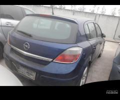 Ricambi usati Opel Astra del 05 1.7D motore Z17DTH