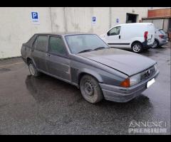 Alfa Romeo 75 1.6 IE Demolita - Per Ricambi