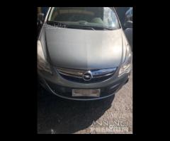 Opel corsa d 2012 ricambi - 1