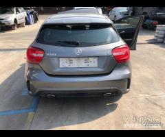 Mercedes classe a 180 2017 ricambi