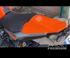 Cover sella passeggero DUKE790 2018 2021 Arancione