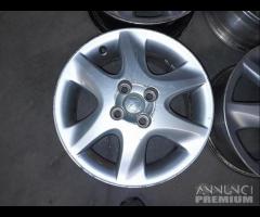 Cerchi In Lega Da 15" Per Toyota Yaris