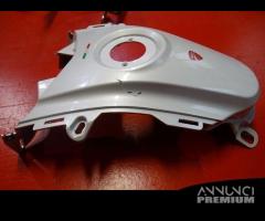 COVER CENTRALE DUCATI HYPERMOTARD 821 - 2