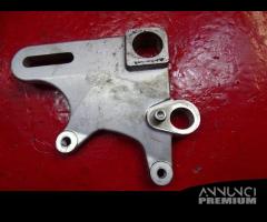 SUPPORTO PINZA POST DUCATI MONSTER 695