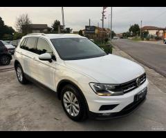 Volkswagen Tiguan 2.0 TDI SCR DSG Sport BlueMotion