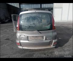 Toyota Yaris Verso Diesel 2006 Demolita - Ricambi - 6