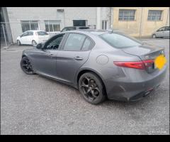 Alfa Romeo Giulia Veloce Q4 2.2 TD - Per Ricambi - 11