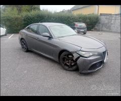 Alfa Romeo Giulia Veloce Q4 2.2 TD - Per Ricambi - 14