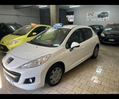 Peugeot 207 1.4 HDi 70CV 5p optional 2012