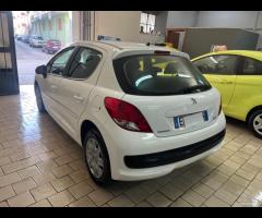 Peugeot 207 1.4 HDi 70CV 5p optional 2012