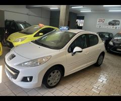 Peugeot 207 1.4 HDi 70CV 5p optional 2012 - 22