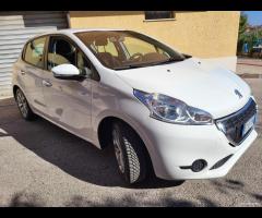 Peugeot 208 1.4 HDi 68 CV 5 porte Active - 4