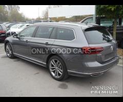 VW PASSAT VARIANT B8 Portellone Posteriore 000123