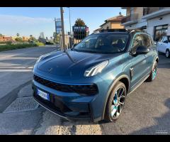 Lynk & Co 01 1.5 td PHEV HYBRID PLUG-IN KAMERA 360