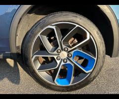 Lynk & Co 01 1.5 td PHEV HYBRID PLUG-IN KAMERA 360 - 11