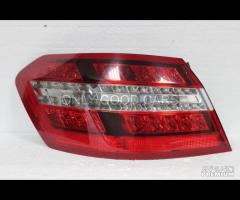 MERCEDES E W212 fanale LED post esterno Sx 000303