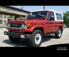 Parabrezza Toyota LandCruiser Bj73/75