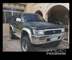 Parabrezza Toyota Hilux '89