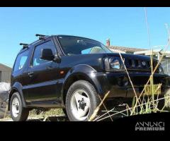 Parabrezza Suzuki Jimny