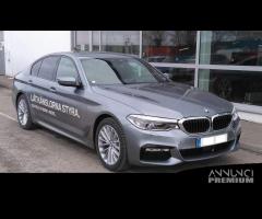 Parabrezza Bmw serie 5 G30 2017- - 1