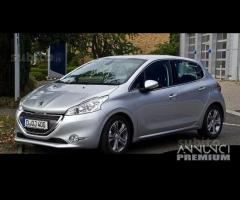 Parabrezza Peugeot 208 (2011 in avanti)