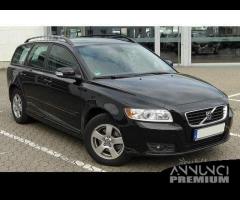 Parabrezza Volvo V50