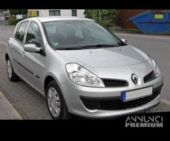 Parabrezza Renault Clio III serie (05-12) - 1