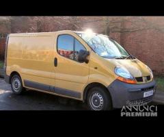 Parabrezza Renault Trafic 2 da 2001 in poi - 1