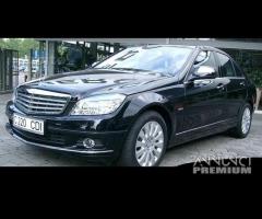 Parabrezza Mercedes W204 Classe C (07 in poi)