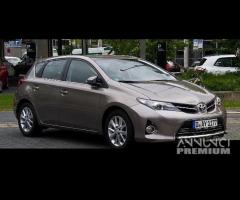 Parabrezza Toyota Auris 2 da 2012 in poi - 1