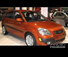 Parabrezza Kia rio II serie da 05 a 11