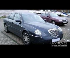 Parabrezza Lancia Thesis (02-09)